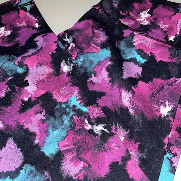 Lululemon Wunder Under Crop III Midnight Bloom Black Deep Fuschia - NWT Size 10 - Picture 3 of 5